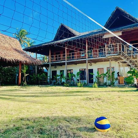 Siargao Sunflower Suites ゼネラル・ルナ エクステリア 写真