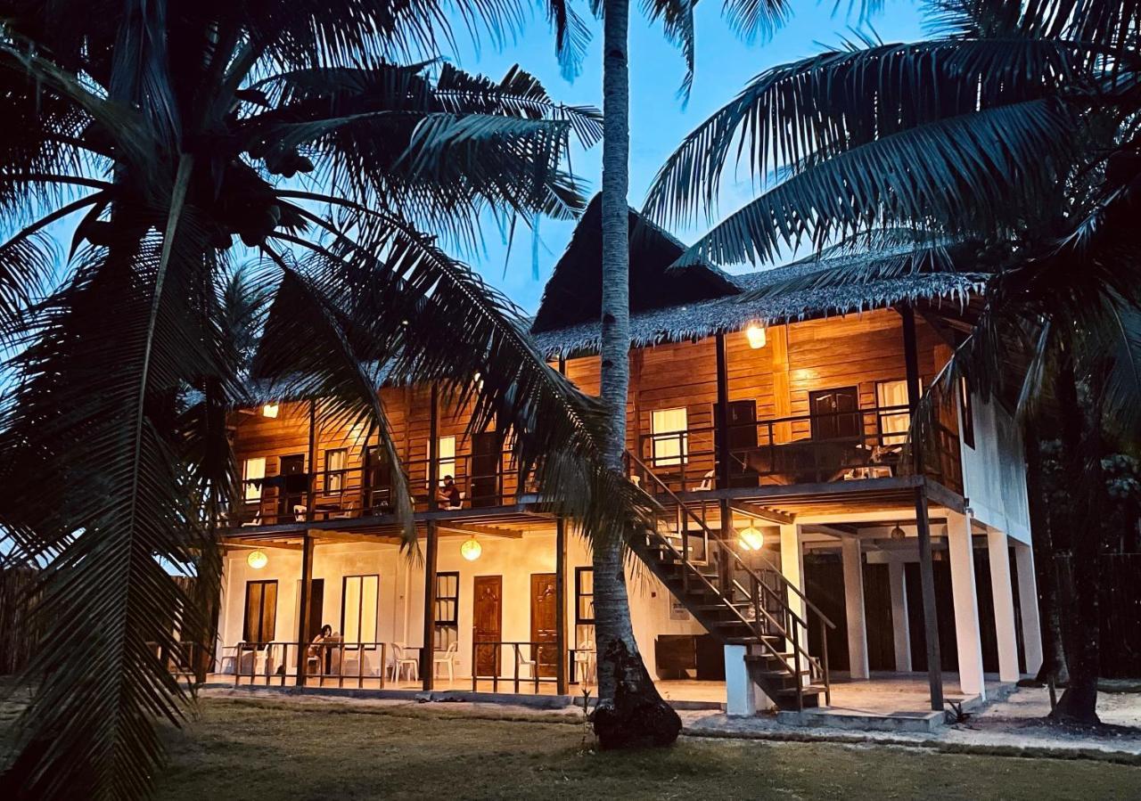 Siargao Sunflower Suites ゼネラル・ルナ エクステリア 写真
