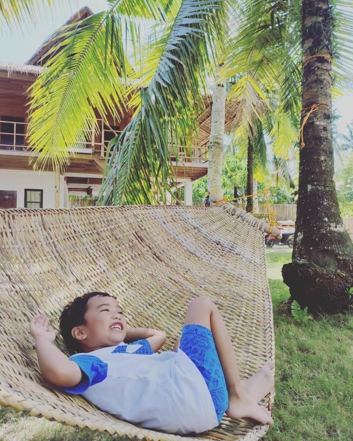 Siargao Sunflower Suites ゼネラル・ルナ エクステリア 写真
