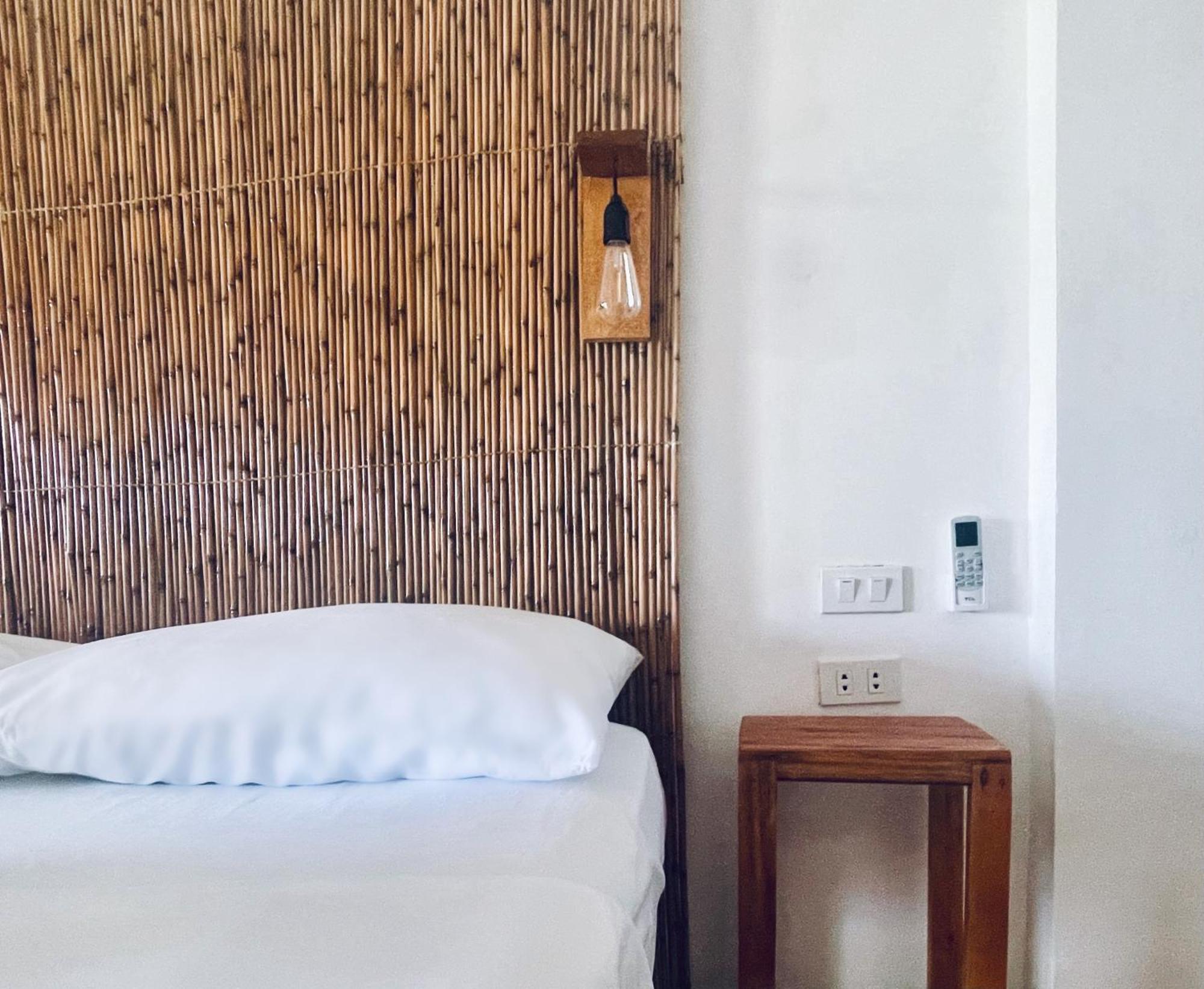 Siargao Sunflower Suites ゼネラル・ルナ エクステリア 写真