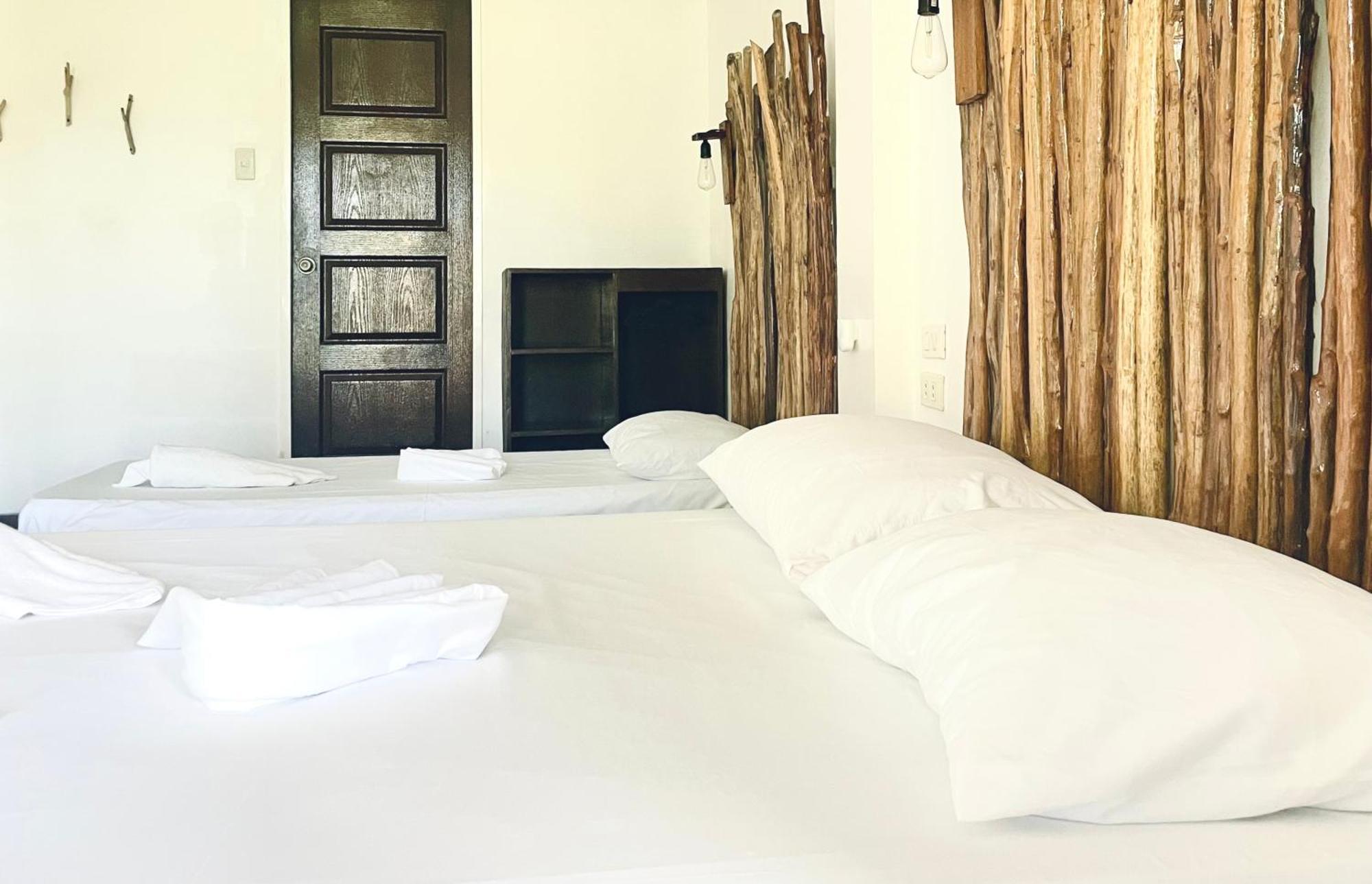 Siargao Sunflower Suites ゼネラル・ルナ エクステリア 写真
