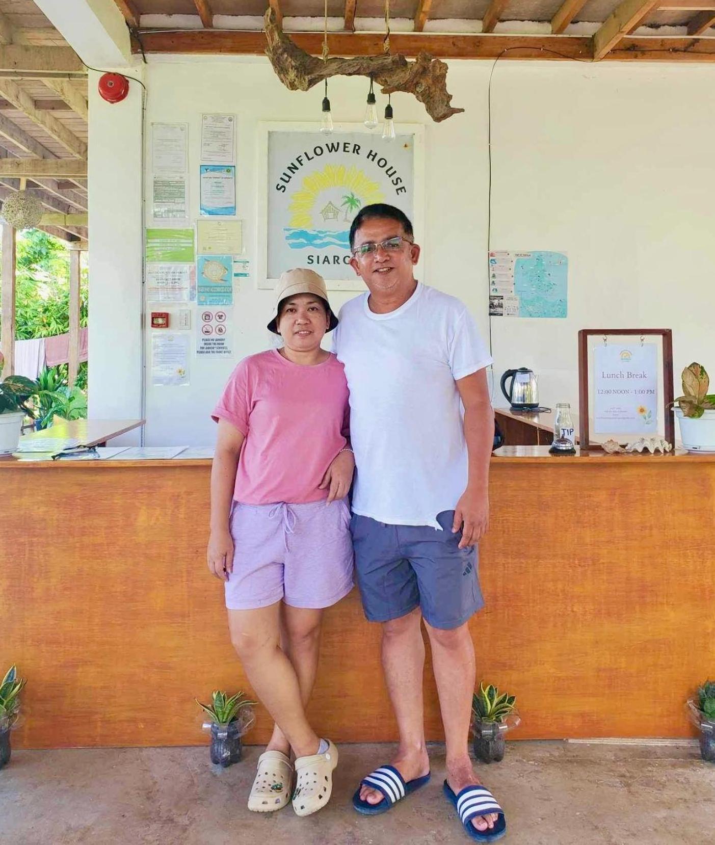 Siargao Sunflower Suites ゼネラル・ルナ エクステリア 写真