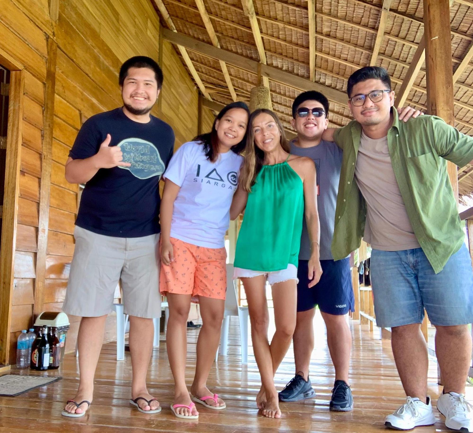 Siargao Sunflower Suites ゼネラル・ルナ エクステリア 写真