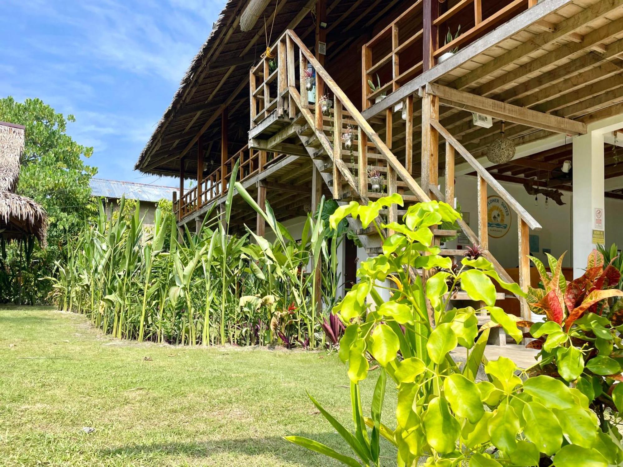Siargao Sunflower Suites ゼネラル・ルナ エクステリア 写真