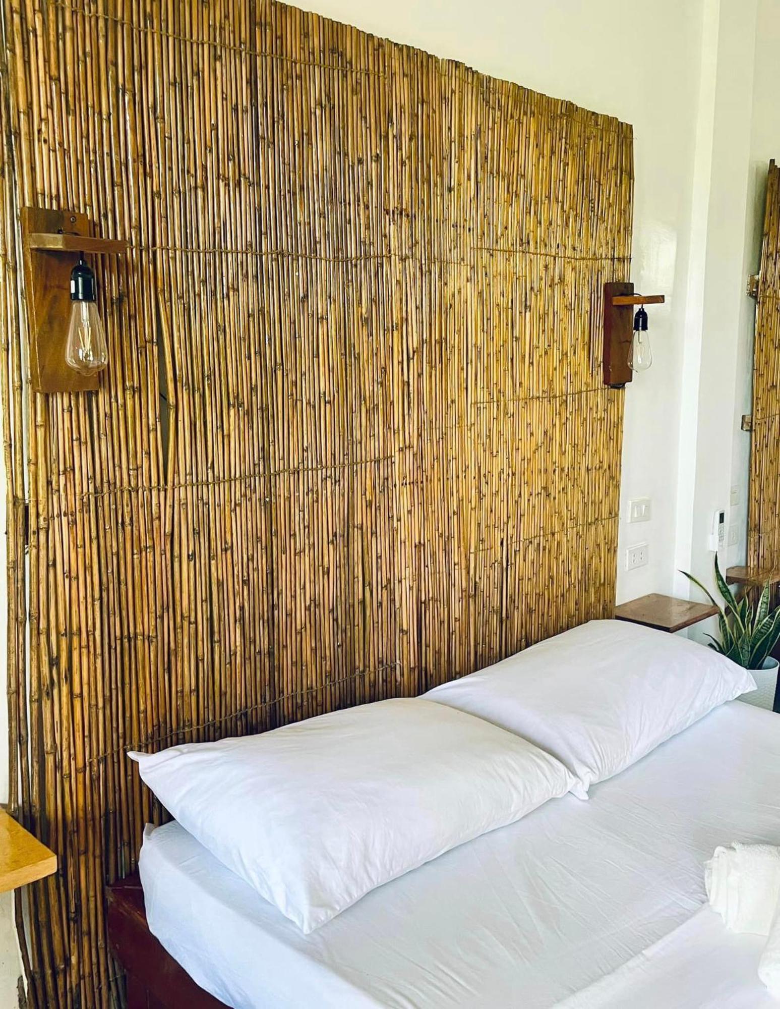 Siargao Sunflower Suites ゼネラル・ルナ エクステリア 写真